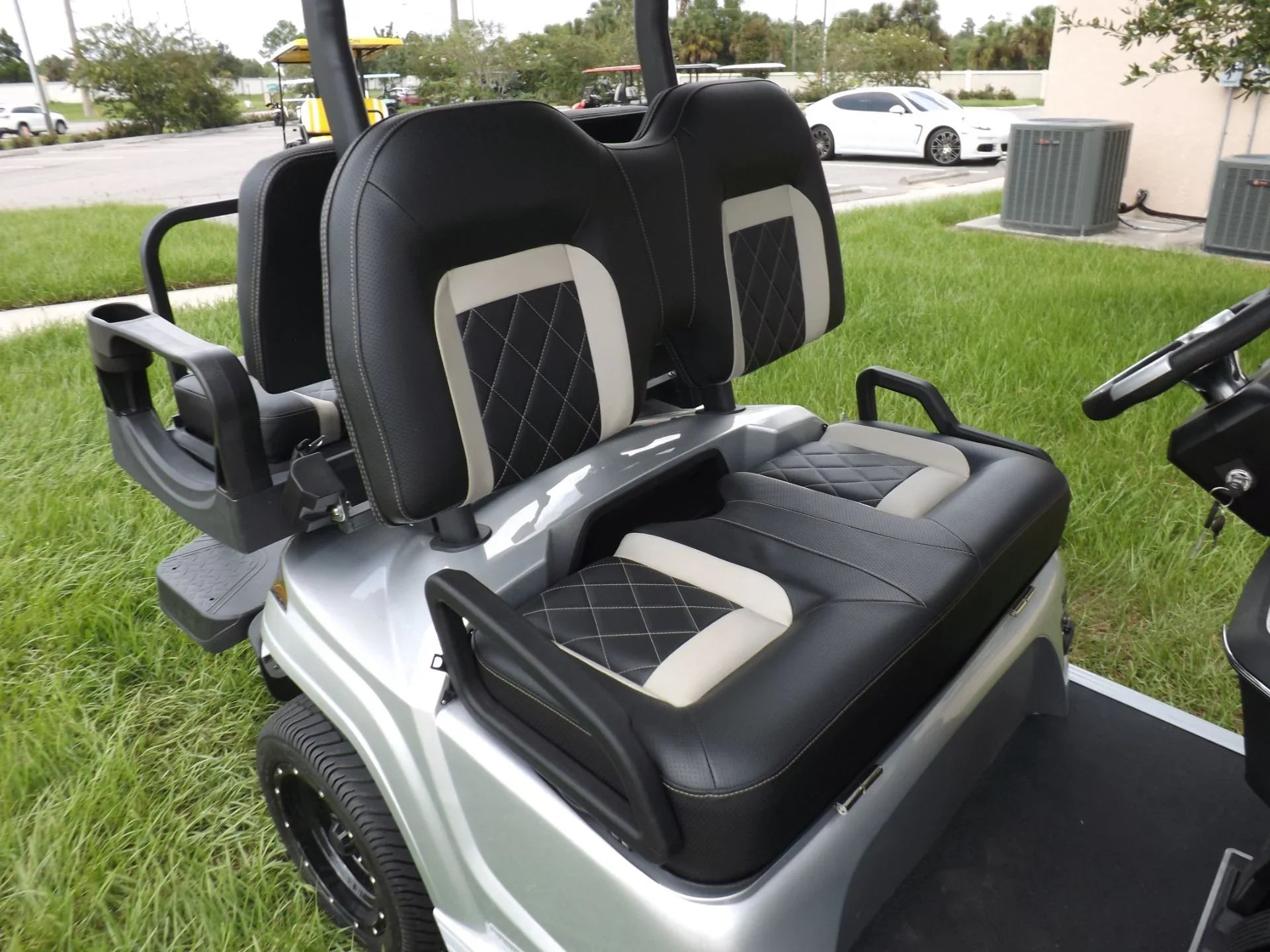 Light Metallic 2023 Star EV SIRIUS 2+2 Golf Cart for Sale