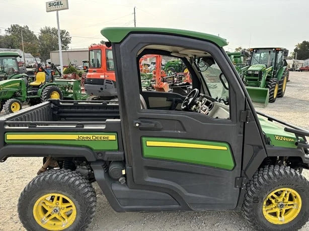 2018 John Deere Gator XUV 835R 4WD UTV for Sale
