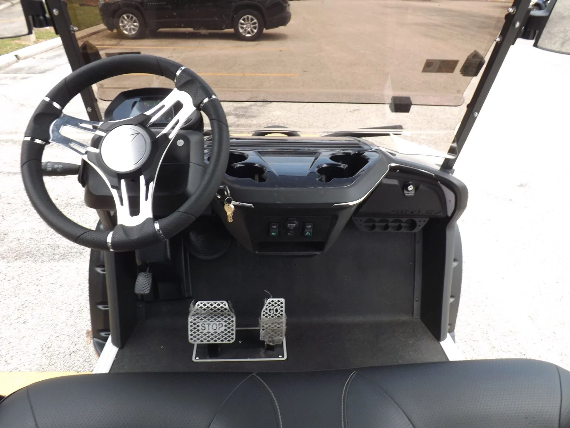 2024 Star EV SIRIUS 4+2 Lifted Lithium Golf Cart for Sale