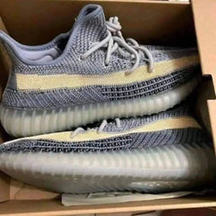Yeezy Sneakers Pallets