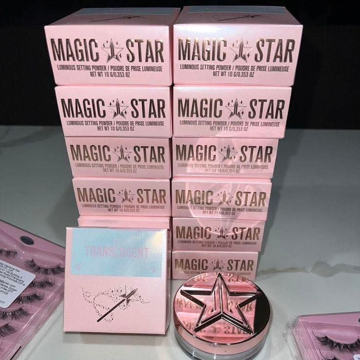 Jeffree Star Cosmetics Pallets