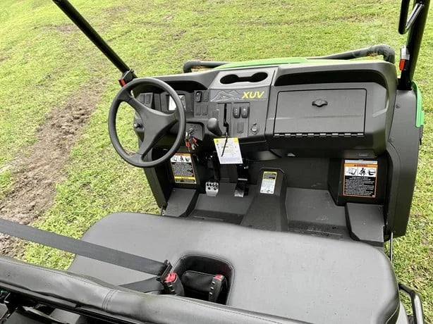 2023 John Deere Gator XUV 560E 4x4 Gas Utility Cart For Sale