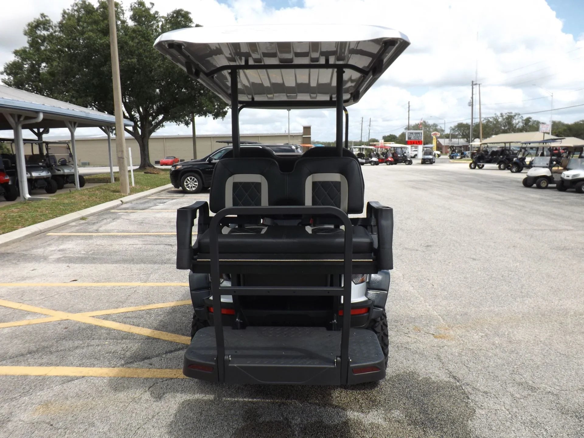 2024 Star EV SIRIUS 2+2 Lifted Lithium Golf Cart for Sale