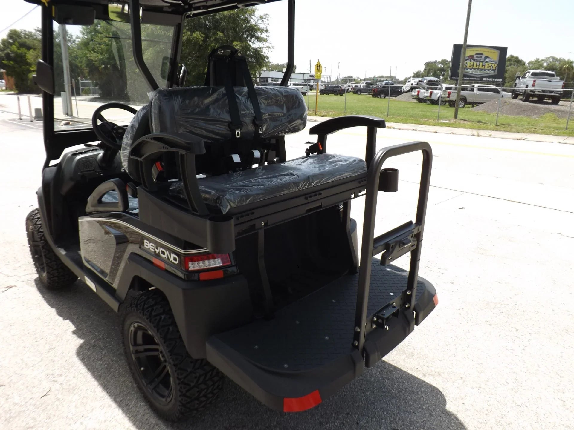 2022 Bintelli BEYOND 4P Lifted Golf Cart for Sale