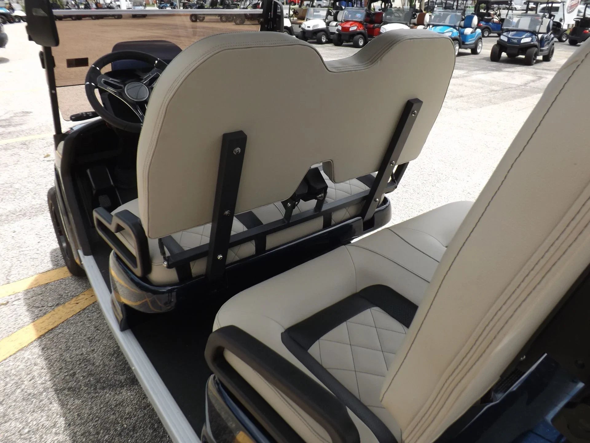Black 2024 Star EV SIRIUS 4 Forward Lithium Golf Cart for Sale