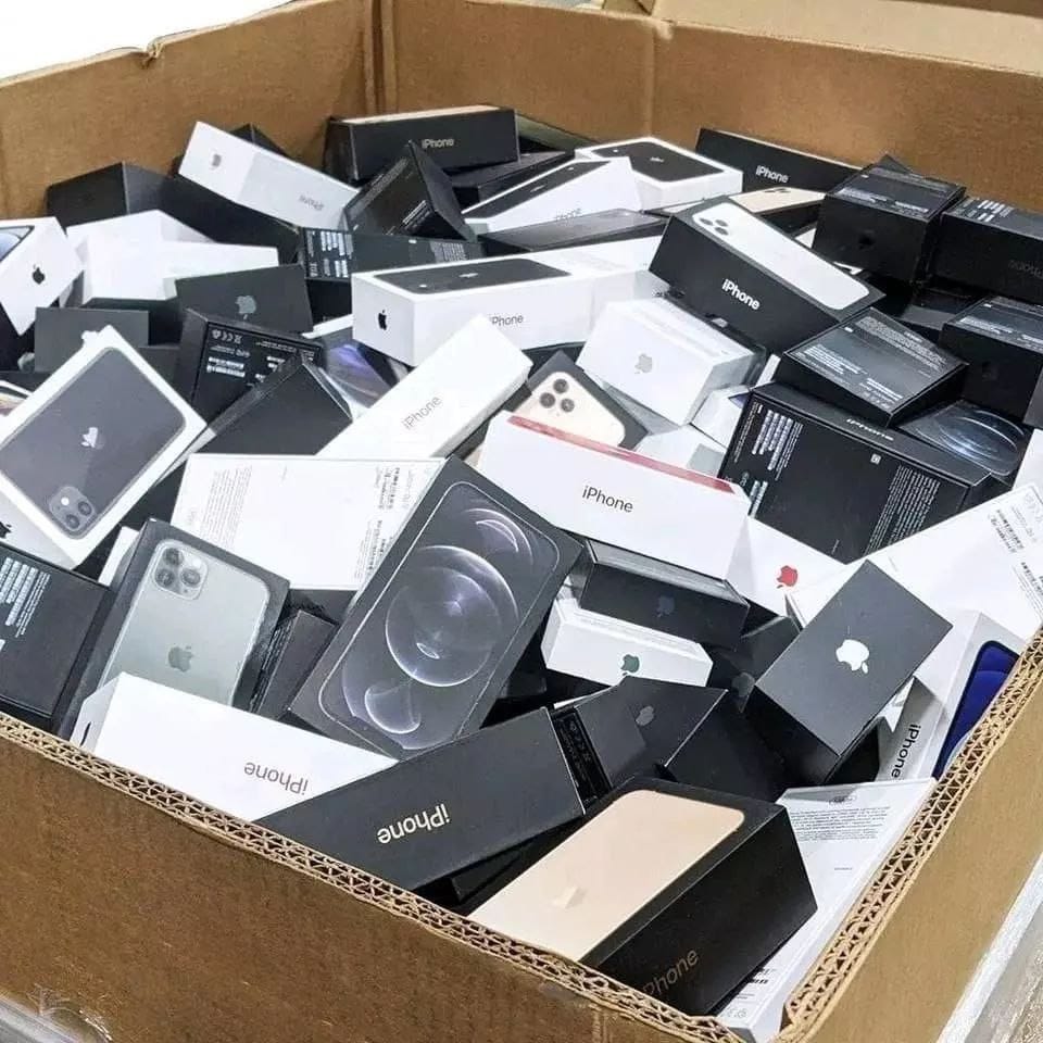 Wholesale Mix Iphone Liquiation Pallets