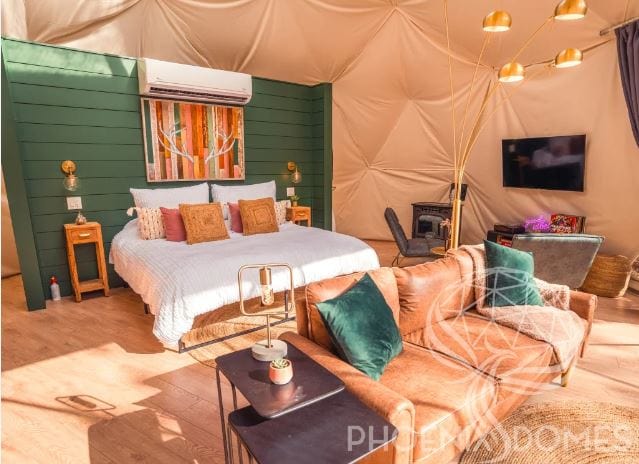 Phoenix Domes - Heavy Frame 4 Season Glamping Package Dome - 26'/8m